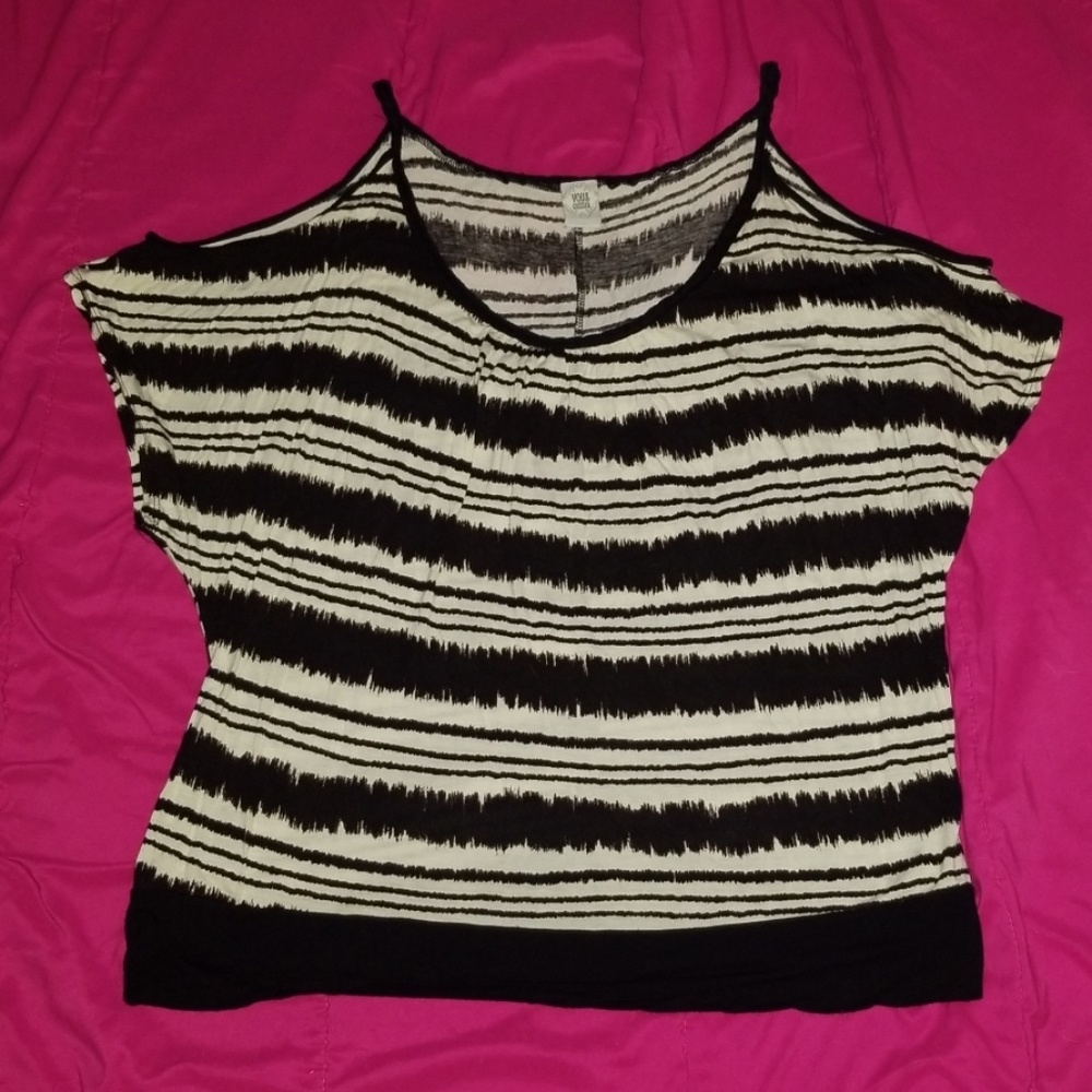 Cold shoulder tank style top
